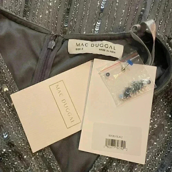 MAC DUGGAL DRESS SIZE 2 SEQUIN V NECK CAPE WIDE SLEEVE COLUMN GOWN $698 FORMAL - Picture 5 of 12